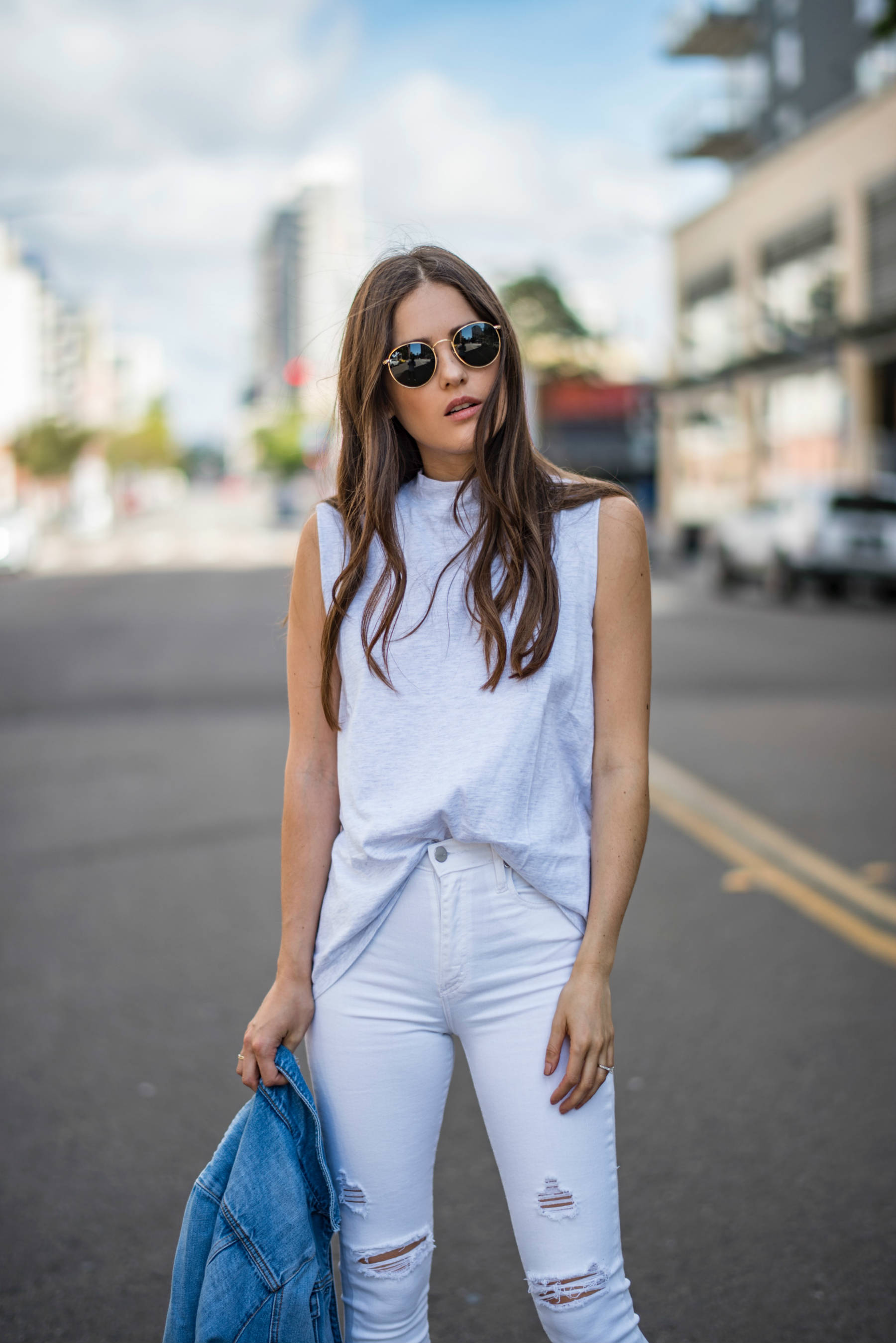 How to Wear White Jeans After the Summer